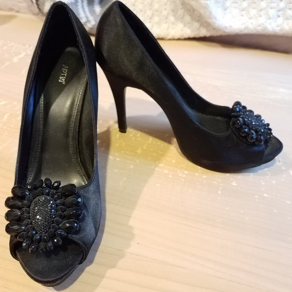 Black Apt. 9 Formal Heels